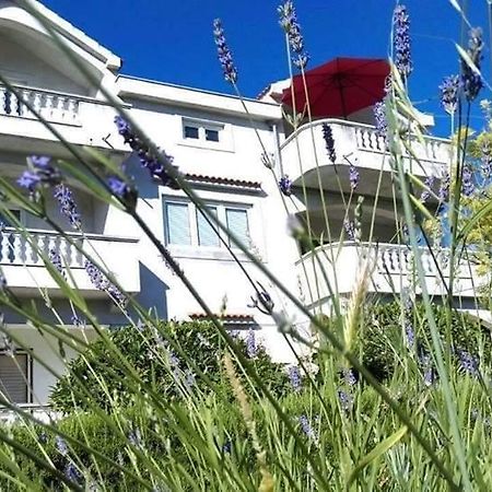 Apartments Lena Sutomiscica Dış mekan fotoğraf