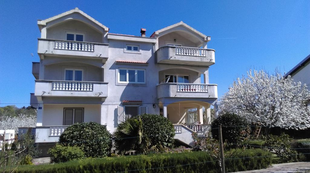 Apartments Lena Sutomiscica Dış mekan fotoğraf