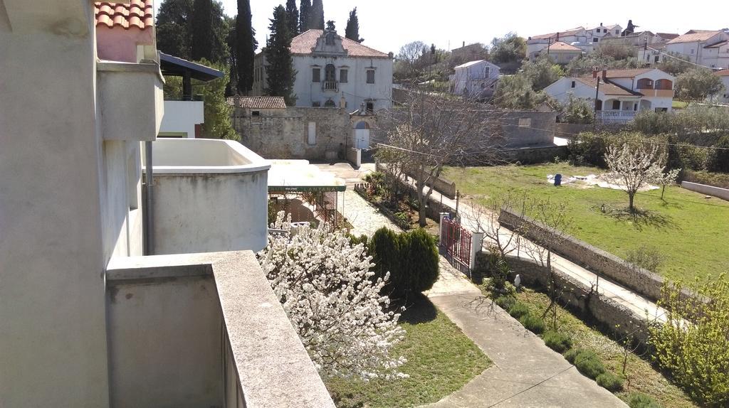 Apartments Lena Sutomiscica Dış mekan fotoğraf