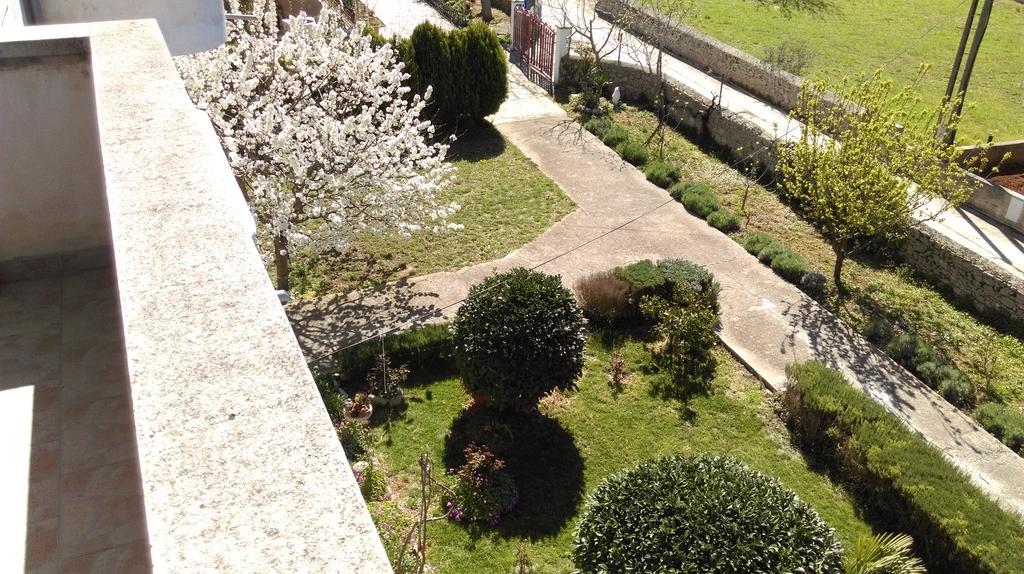 Apartments Lena Sutomiscica Dış mekan fotoğraf